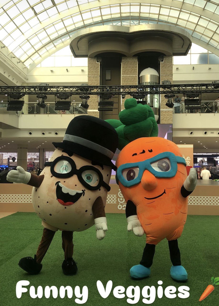 Inflatable Carrot Mascot