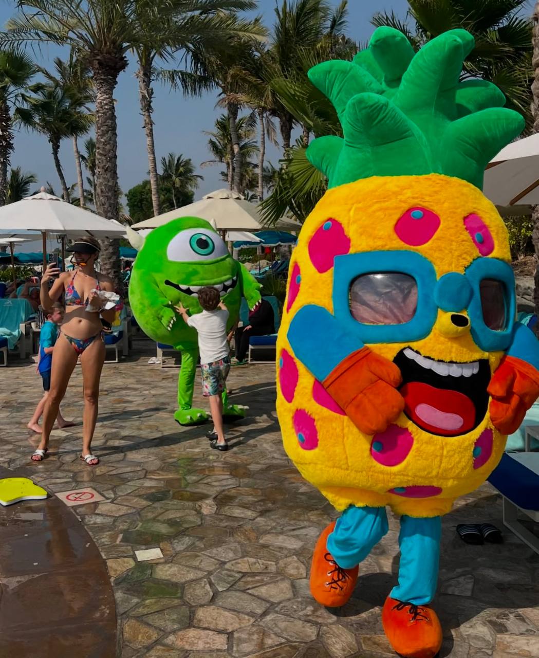 Inflatable Pineapple Mascot