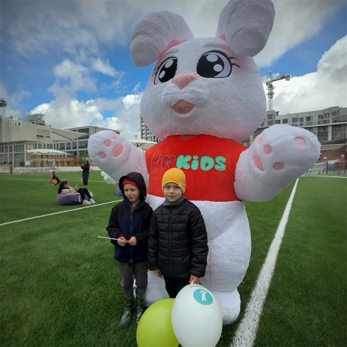 Inflatable White Rabbit Mascot with Embroidery